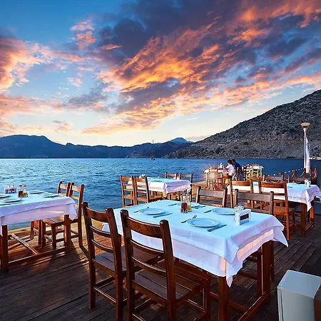 Solto Otel 3*