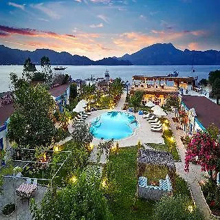 Fi Light Solto Boutique Hotel 3*