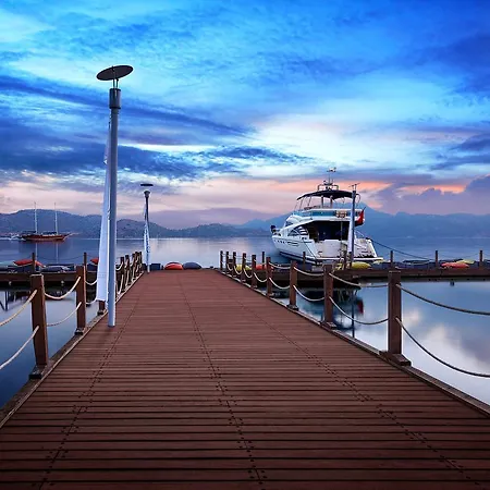 Hotel Fi Light Solto Boutique 3*
