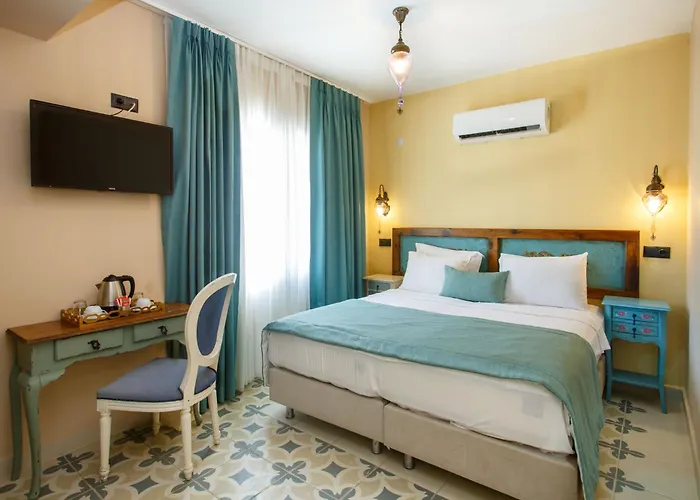 Fi Light Solto Boutique فندق السليمية